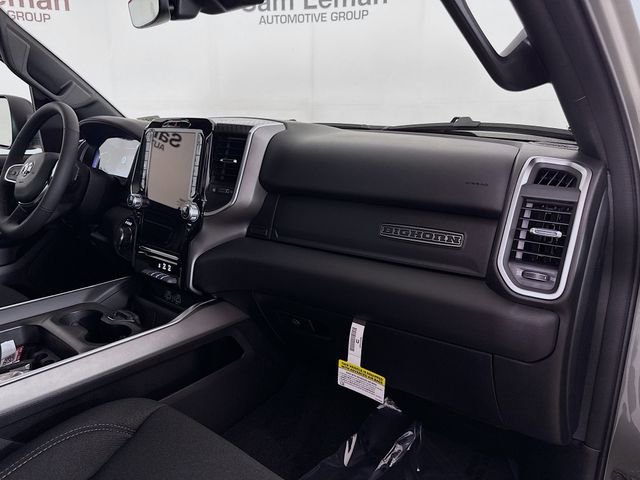 New 2026 RAM 1500 4x4 Crew Cab image 28