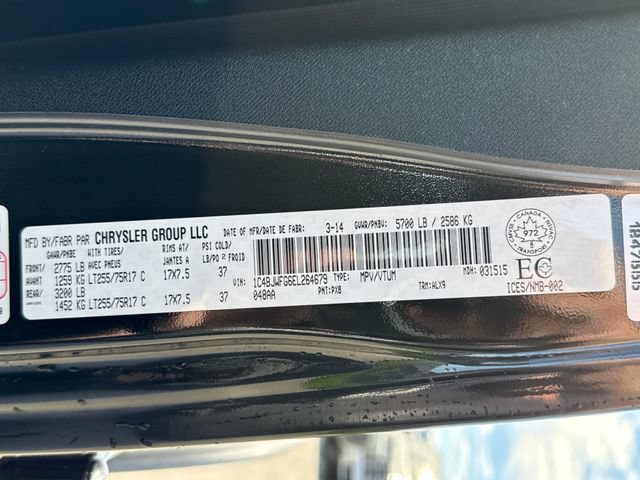 Used 2014 Jeep Wrangler Unlimited Rubicon w/ Connectivity Group AWD/4WD image 18