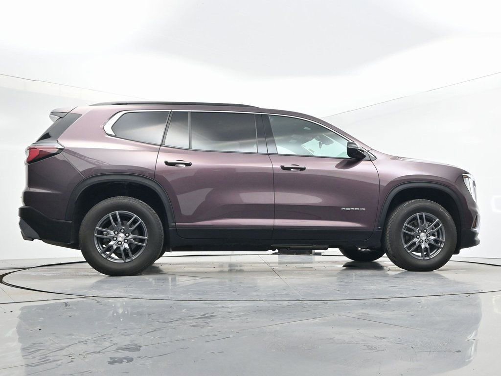 Used 2025 GMC Acadia Elevation image 28