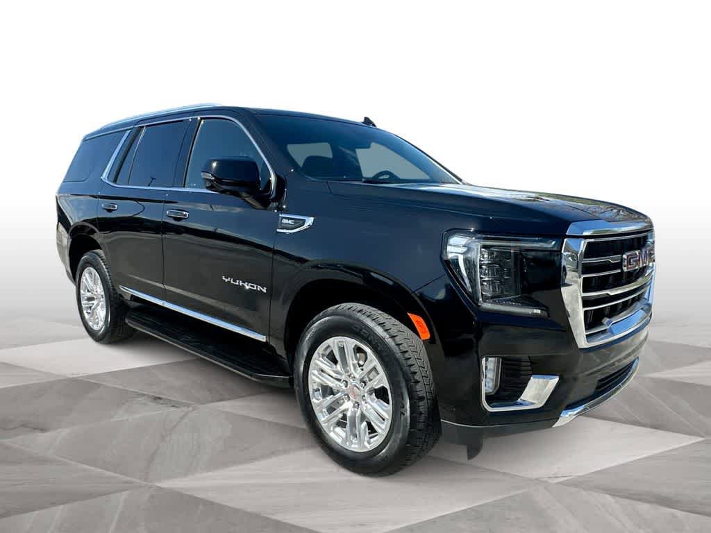 Used 2024 GMC Yukon SLT w/ SLT Luxury Package RWD image 2