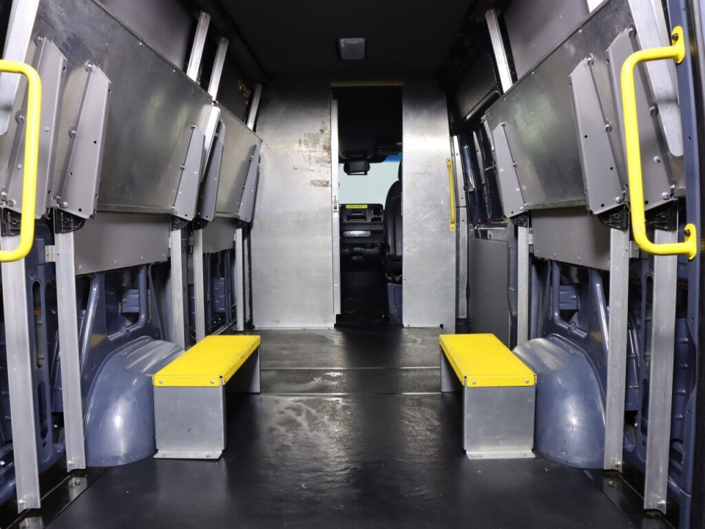Used 2019 Mercedes-Benz Sprinter 144 image 22