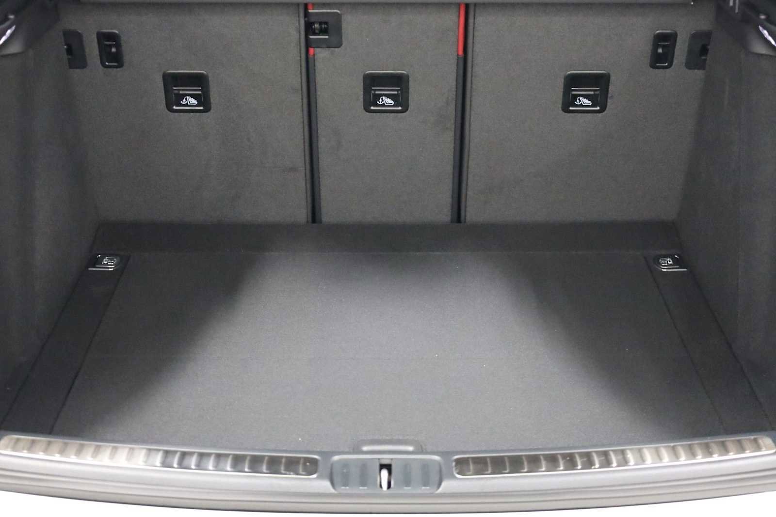 New 2026 Porsche Macan GTS image 40