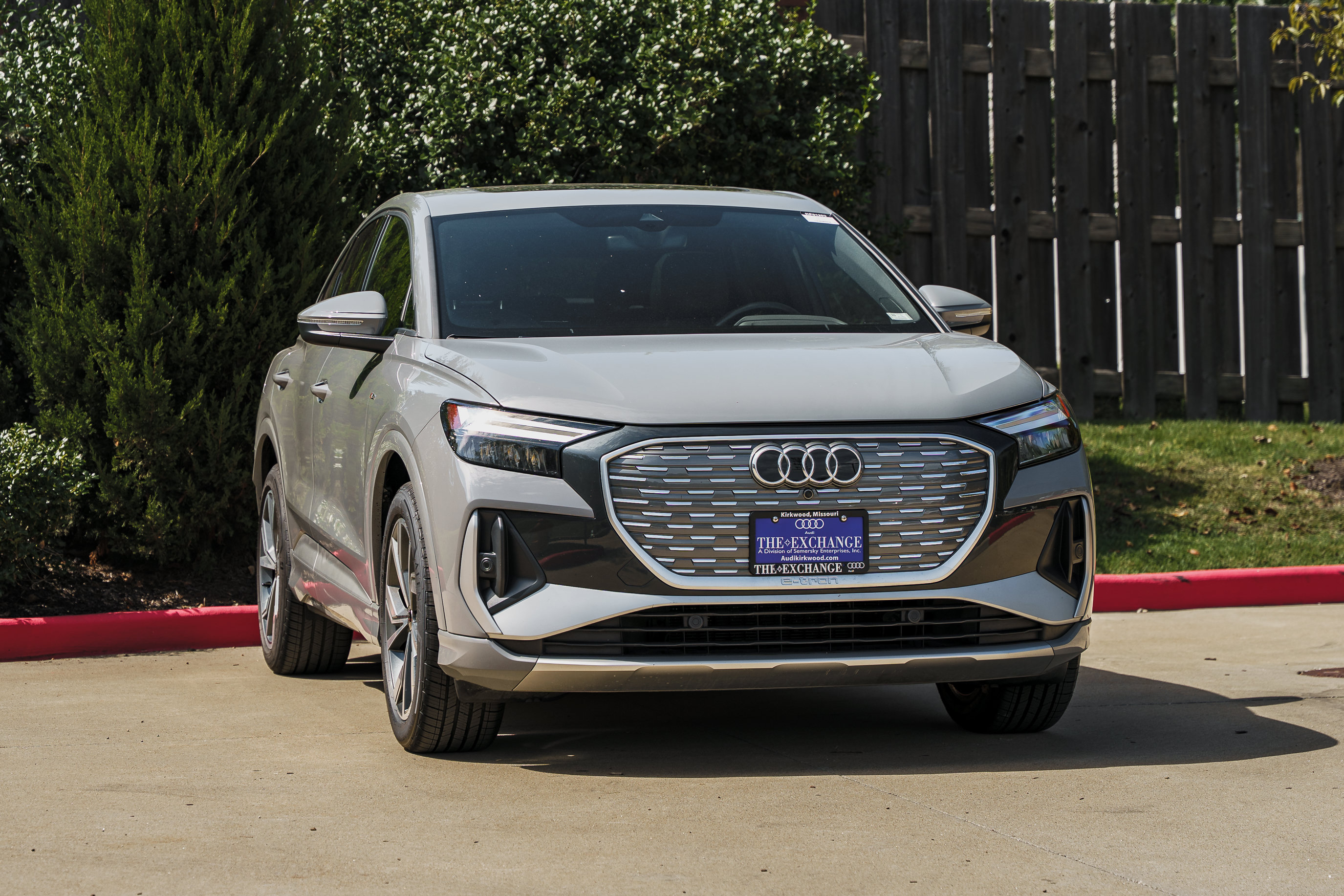 Certified 2023 Audi Q4 e-tron Premium AWD/4WD image 2