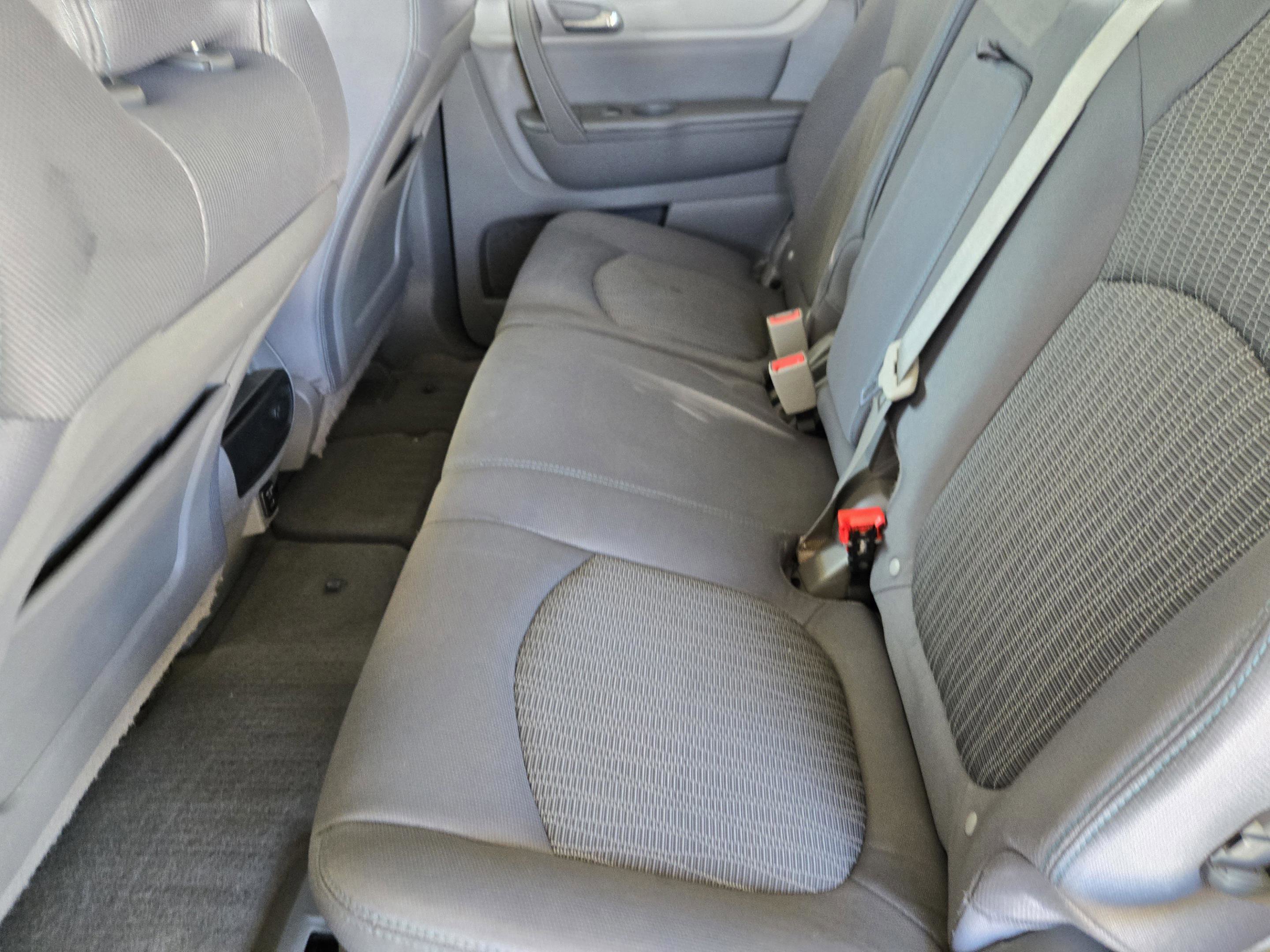 Used 2015 Chevrolet Traverse LS image 30