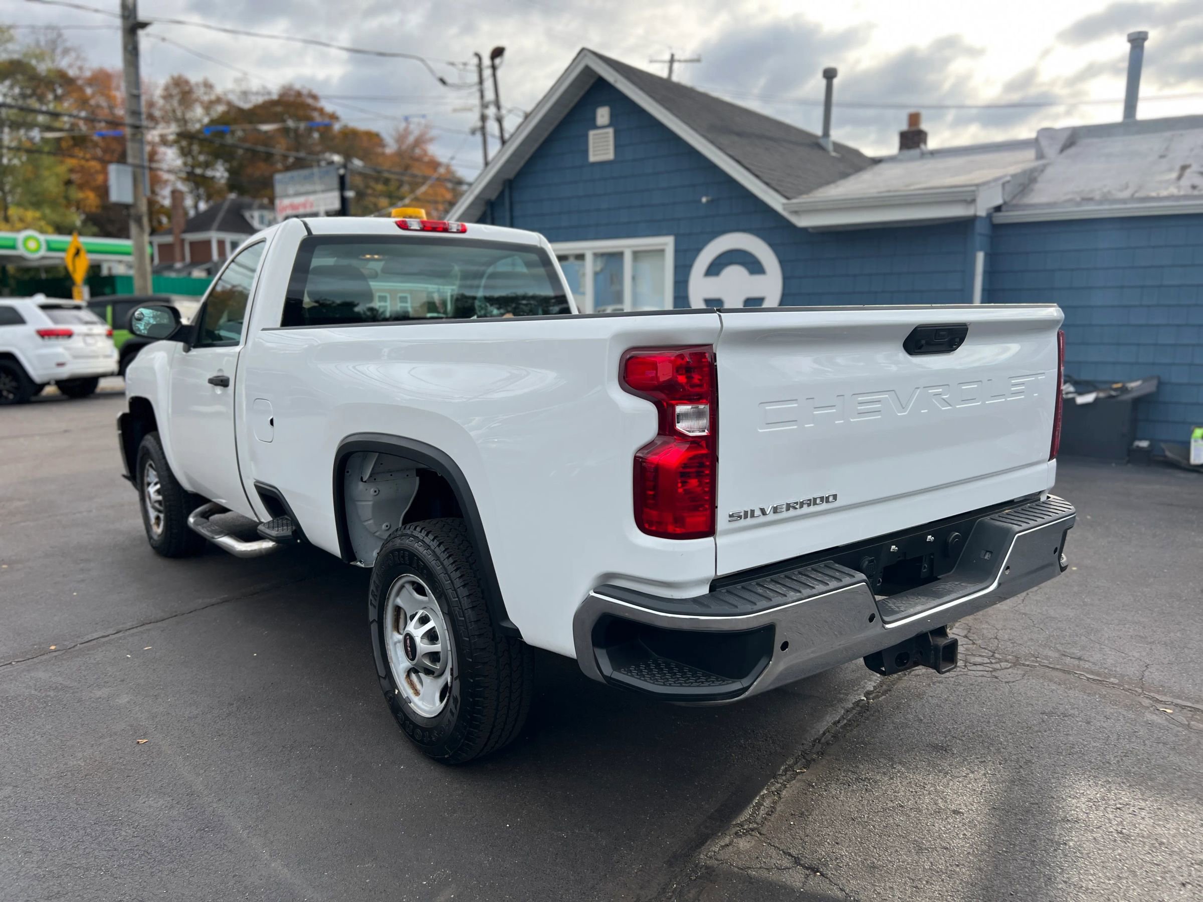 Used 2011 Chevrolet Silverado 3500 W/T w/ Snow Plow Prep Package image 3