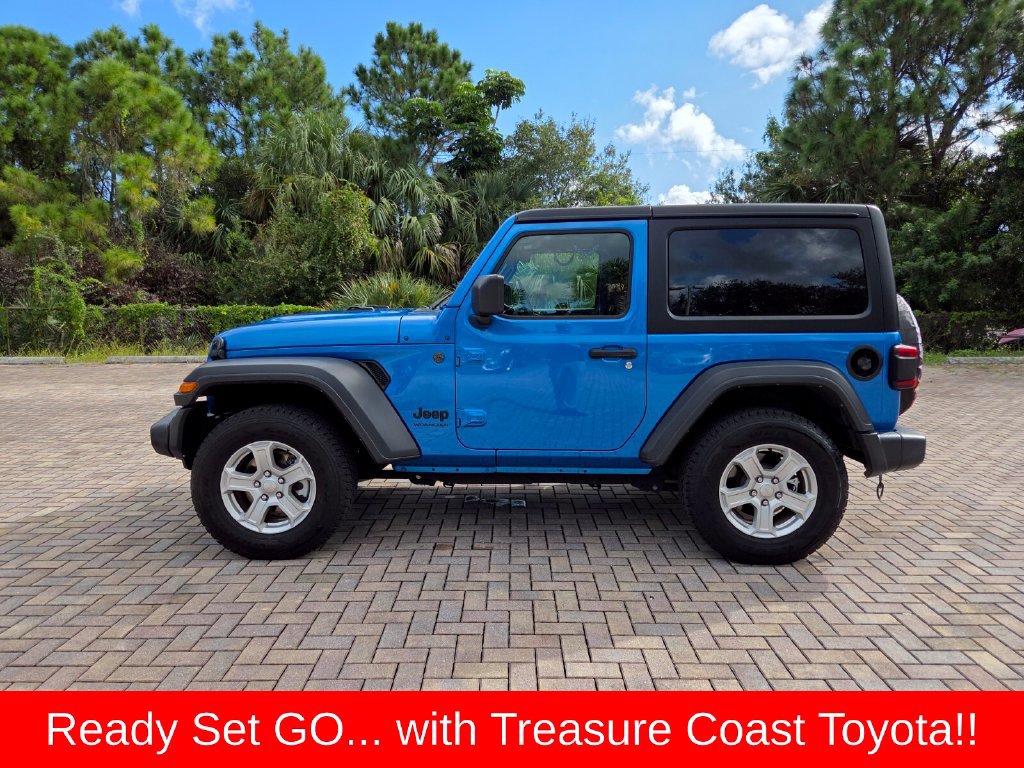 Used 2022 Jeep Wrangler Sport AWD/4WD image 10