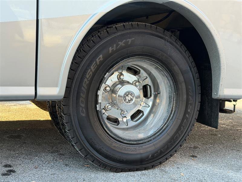 Used 2015 Mercedes-Benz Sprinter 3500 image 14