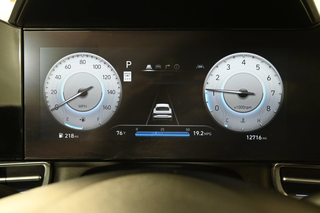 Used 2024 Hyundai Elantra SEL w/ Convenience Package FWD image 24