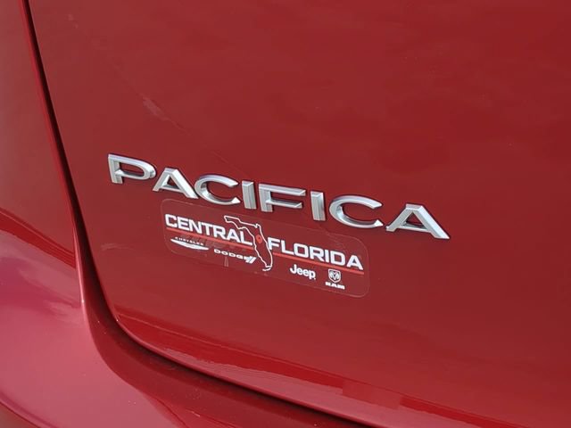 New 2027 Chrysler Pacifica Pinnacle w/ Theater Group AWD/4WD image 13