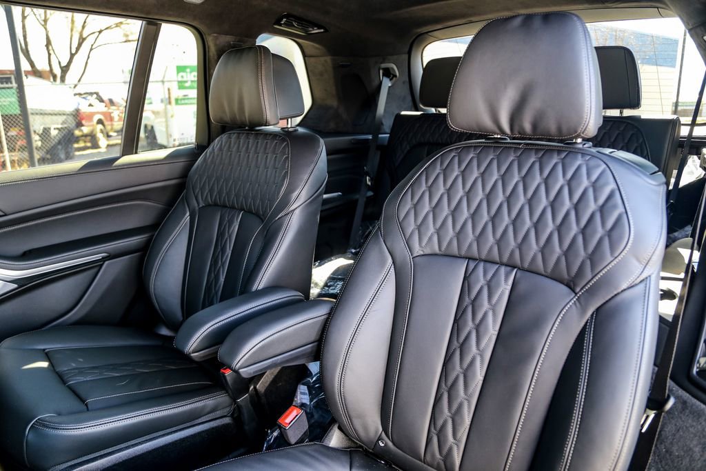 New 2026 BMW X7 M60i image 26