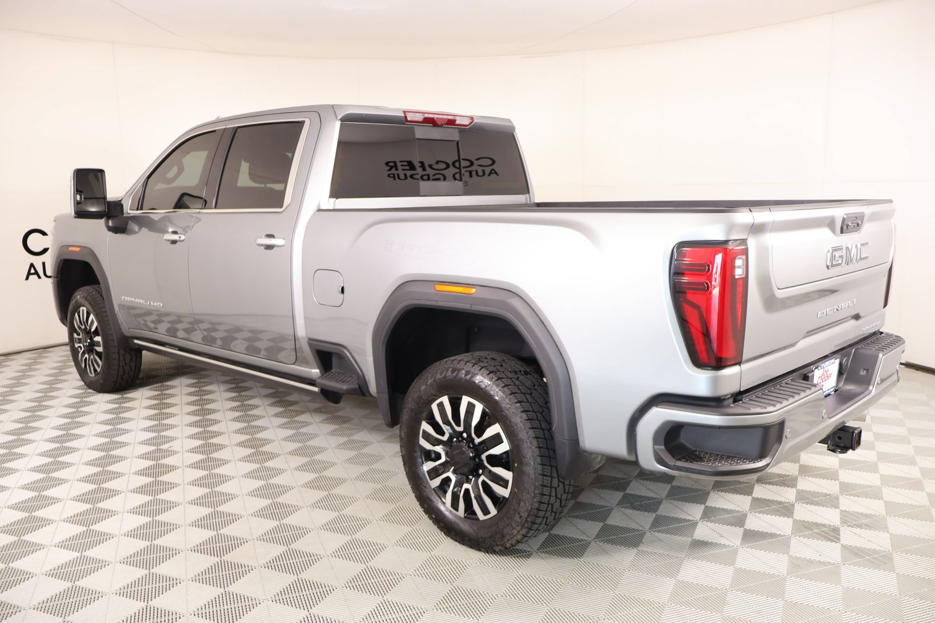 Used 2025 GMC Sierra 2500 Denali Ultimate AWD/4WD image 23