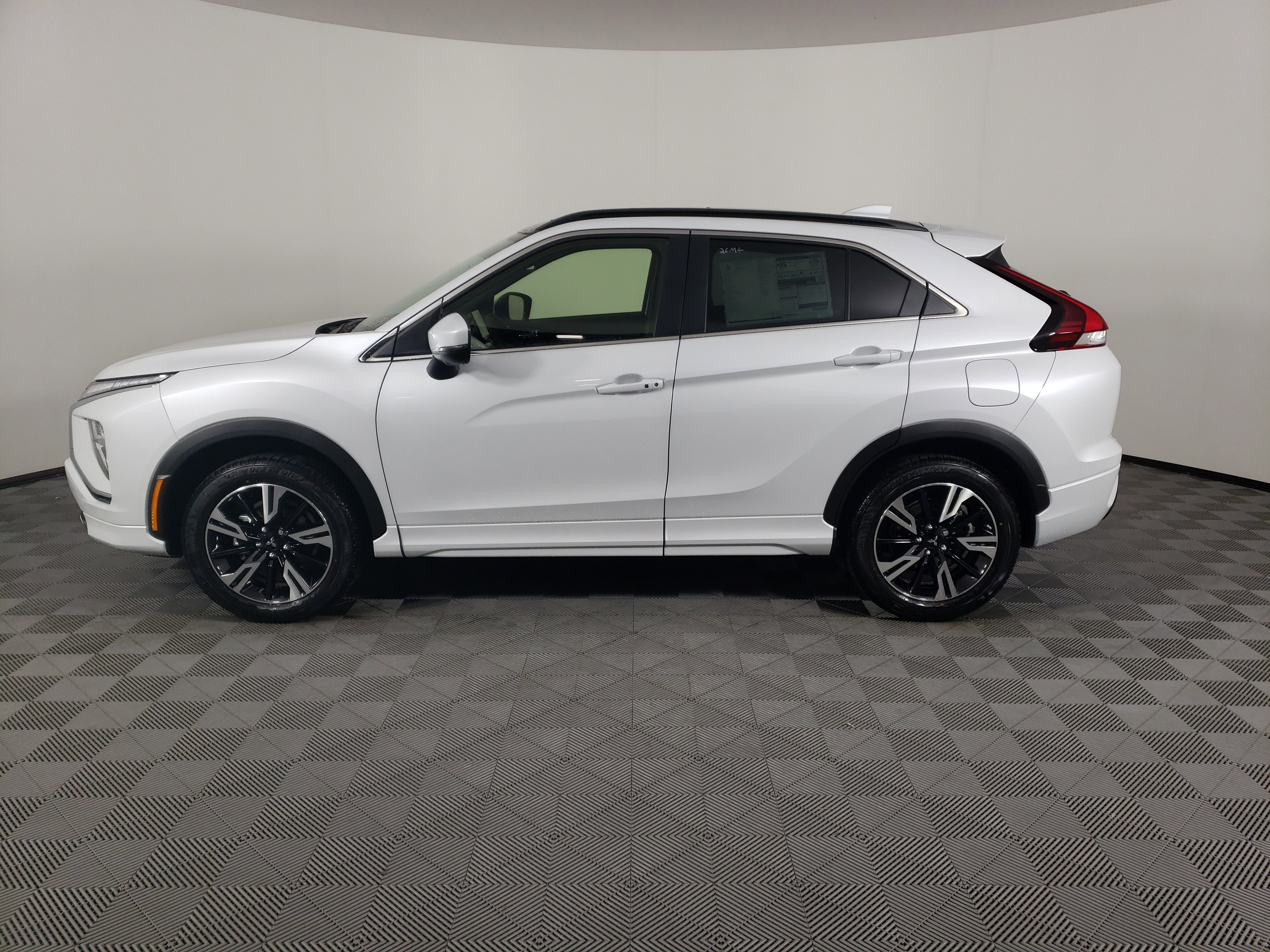 New 2026 Mitsubishi Eclipse Cross SEL image 3