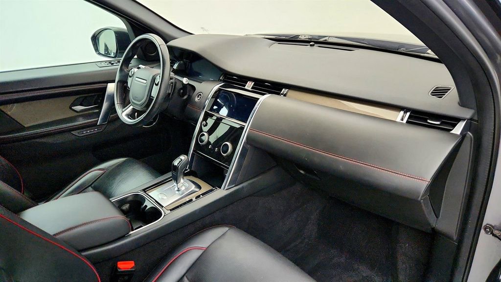 Used 2020 Land Rover Discovery Sport HSE R-Dynamic image 25