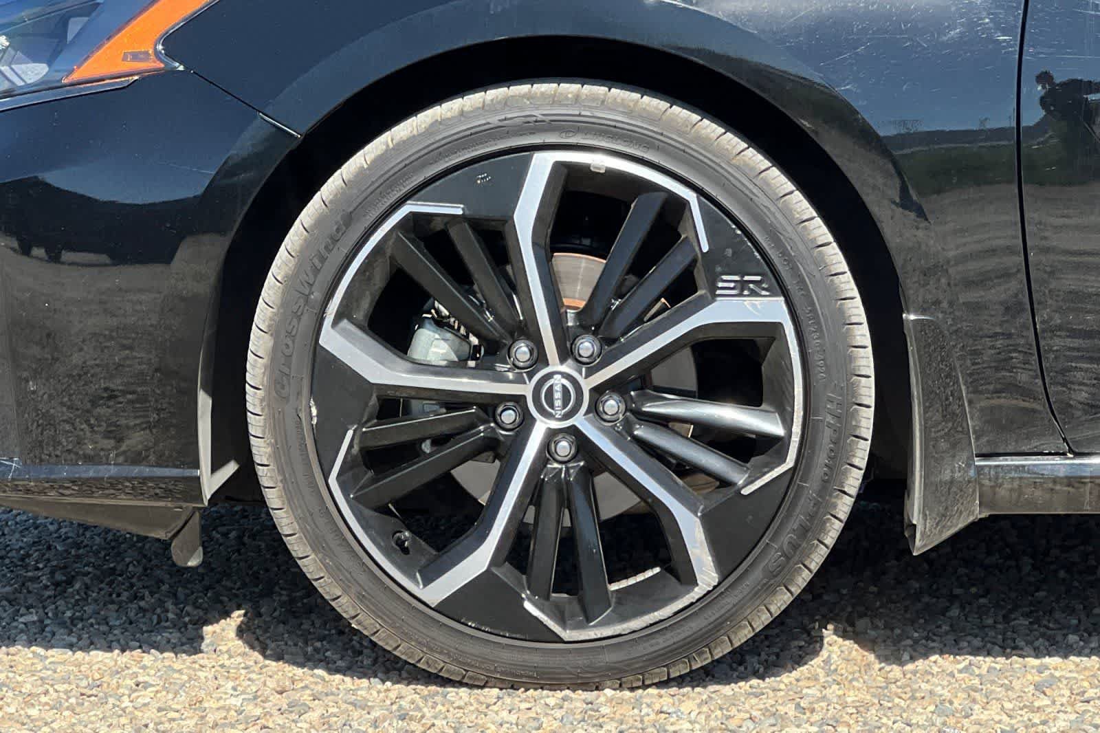 Used 2024 Nissan Altima 2.5 SR FWD image 34