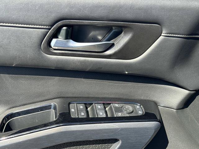 Used 2023 Nissan Pathfinder SL w/ SL Premium Package FWD image 21