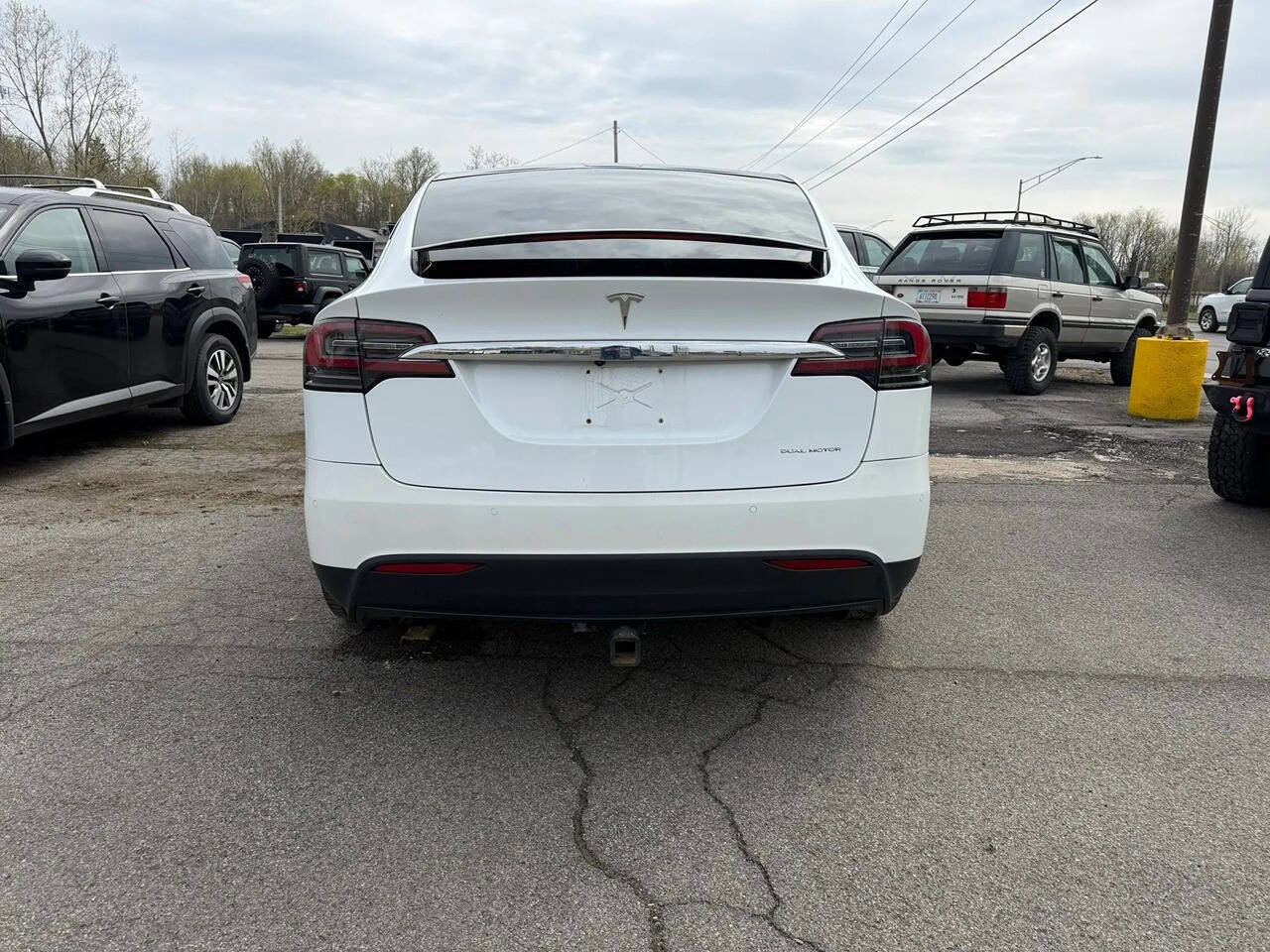 Used 2020 Tesla Model X Long Range image 4