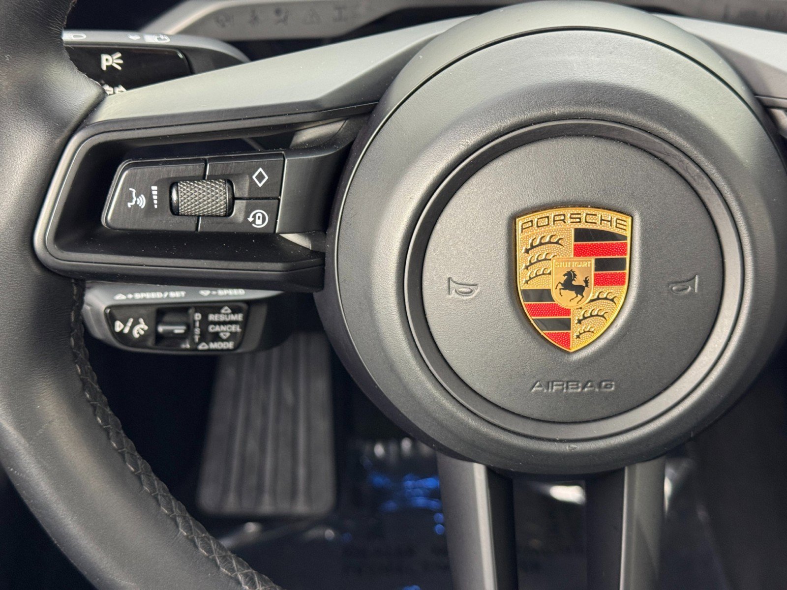 Used 2020 Porsche Taycan 4S image 22