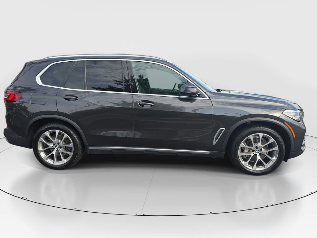 Used 2023 BMW X5 xDrive40i AWD/4WD image 4
