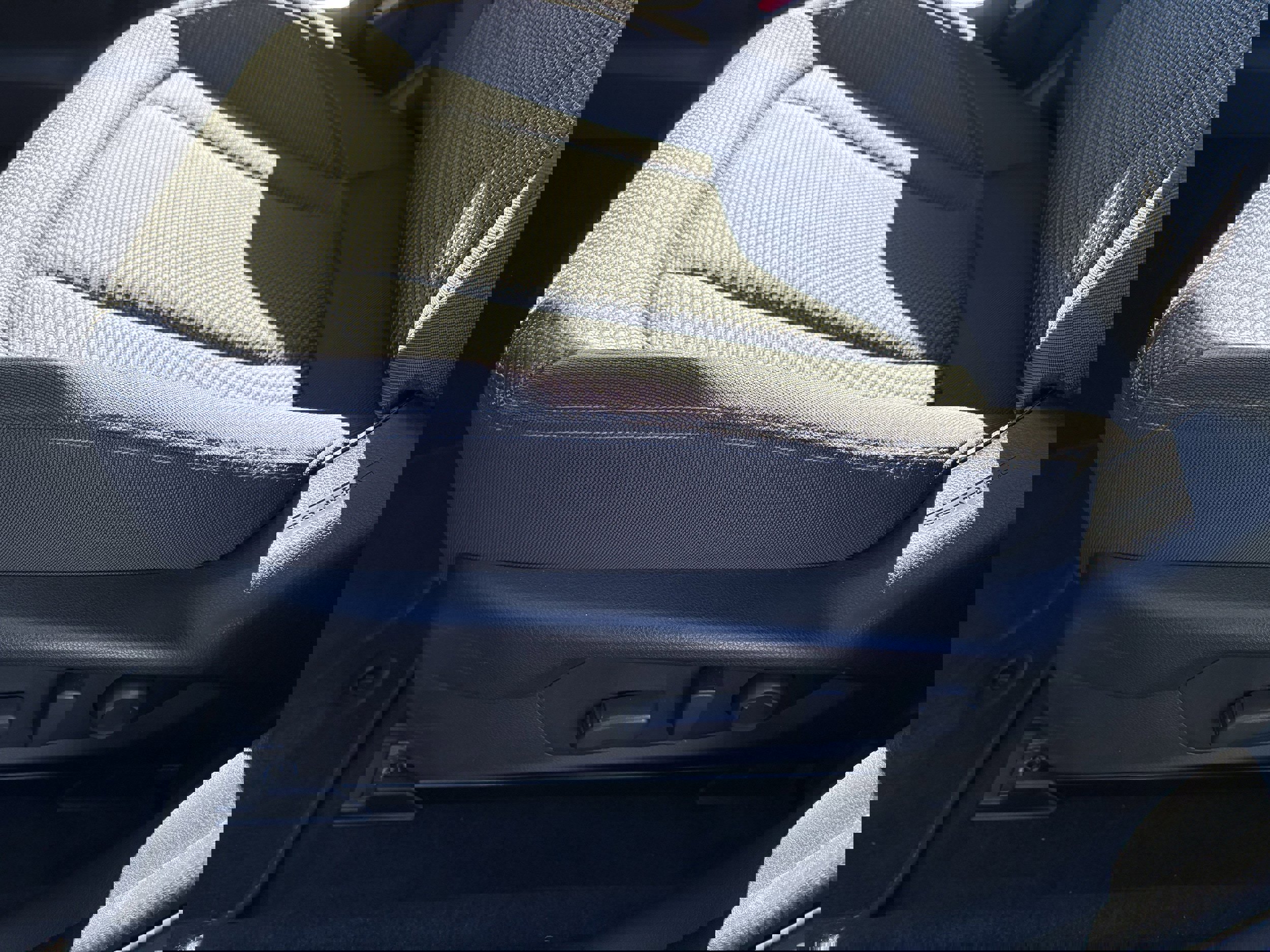 Certified 2024 Subaru Crosstrek 2.0i Premium image 27