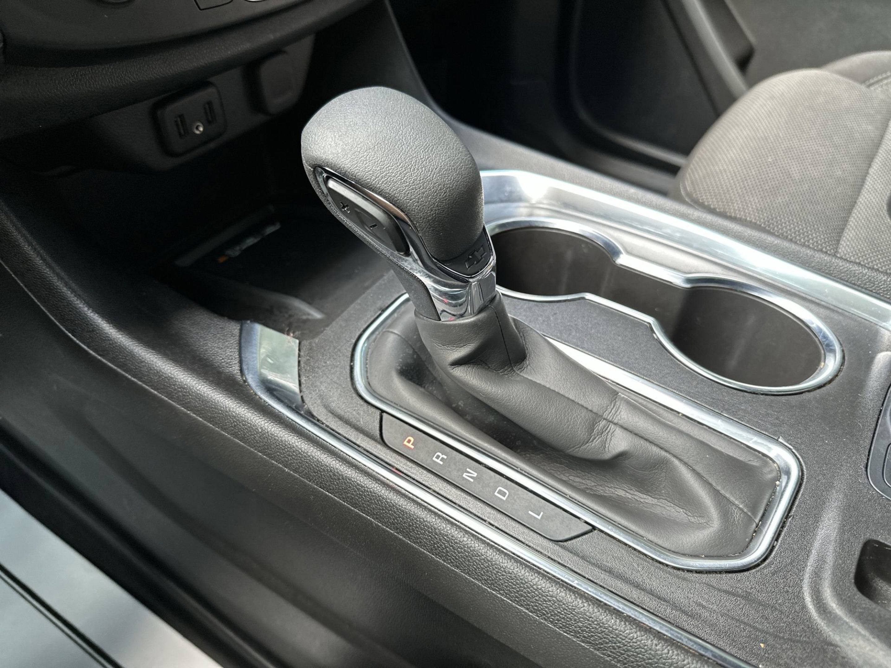Used 2022 Chevrolet Traverse LT FWD image 21