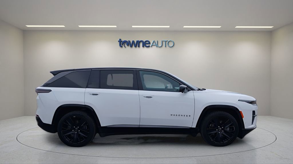 Used 2024 Jeep Wagoneer Launch Edition AWD/4WD image 6