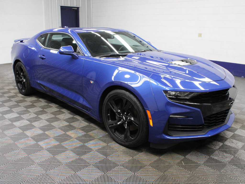 Used 2019 Chevrolet Camaro SS RWD image 2