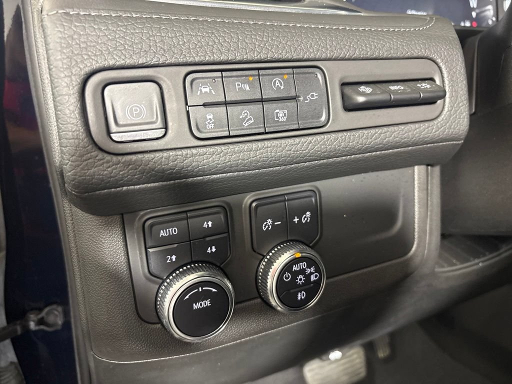 Used 2022 GMC Yukon Denali AWD/4WD image 24