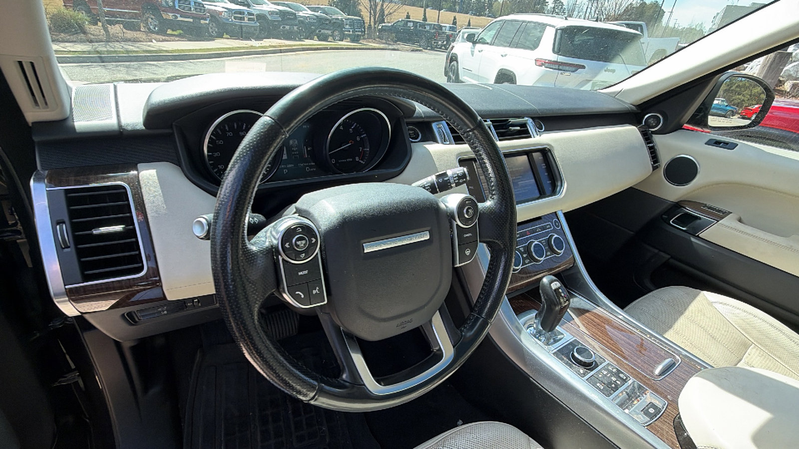 Used 2015 Land Rover Range Rover Sport HSE image 24