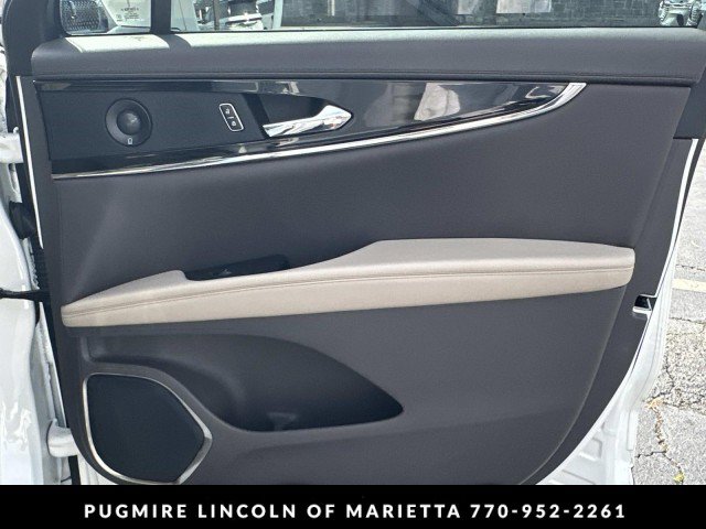 Used 2021 Lincoln Nautilus Reserve w/ Equipment Group 201A FWD image 18