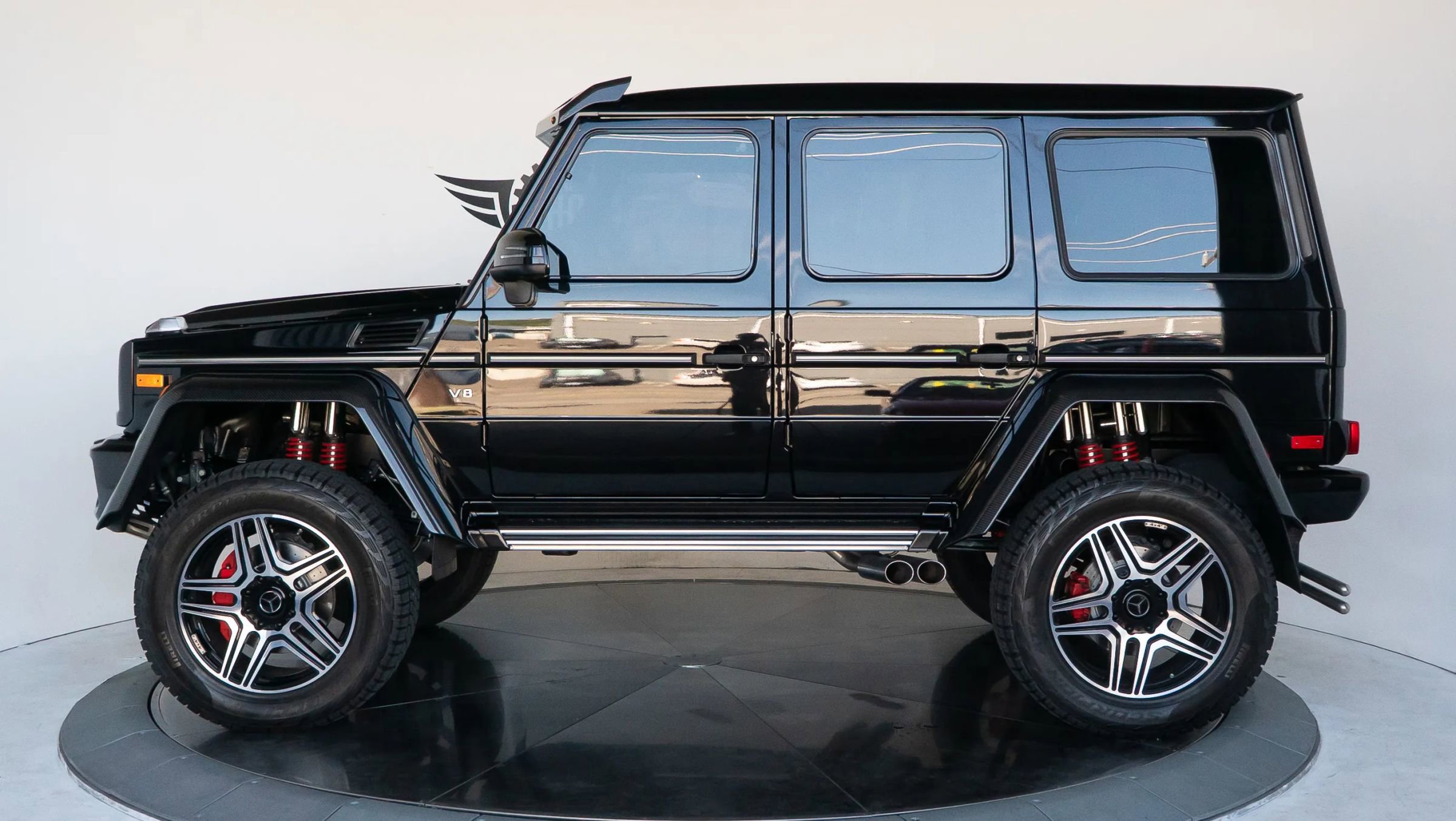 Used 2017 Mercedes-Benz G 550 Squared image 4