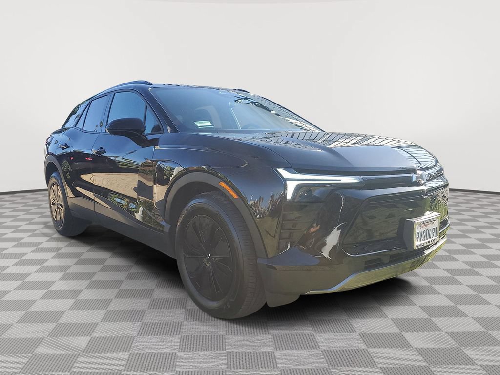 Used 2026 Chevrolet Blazer EV LT w/ Midnight/Sport Edition FWD image 2