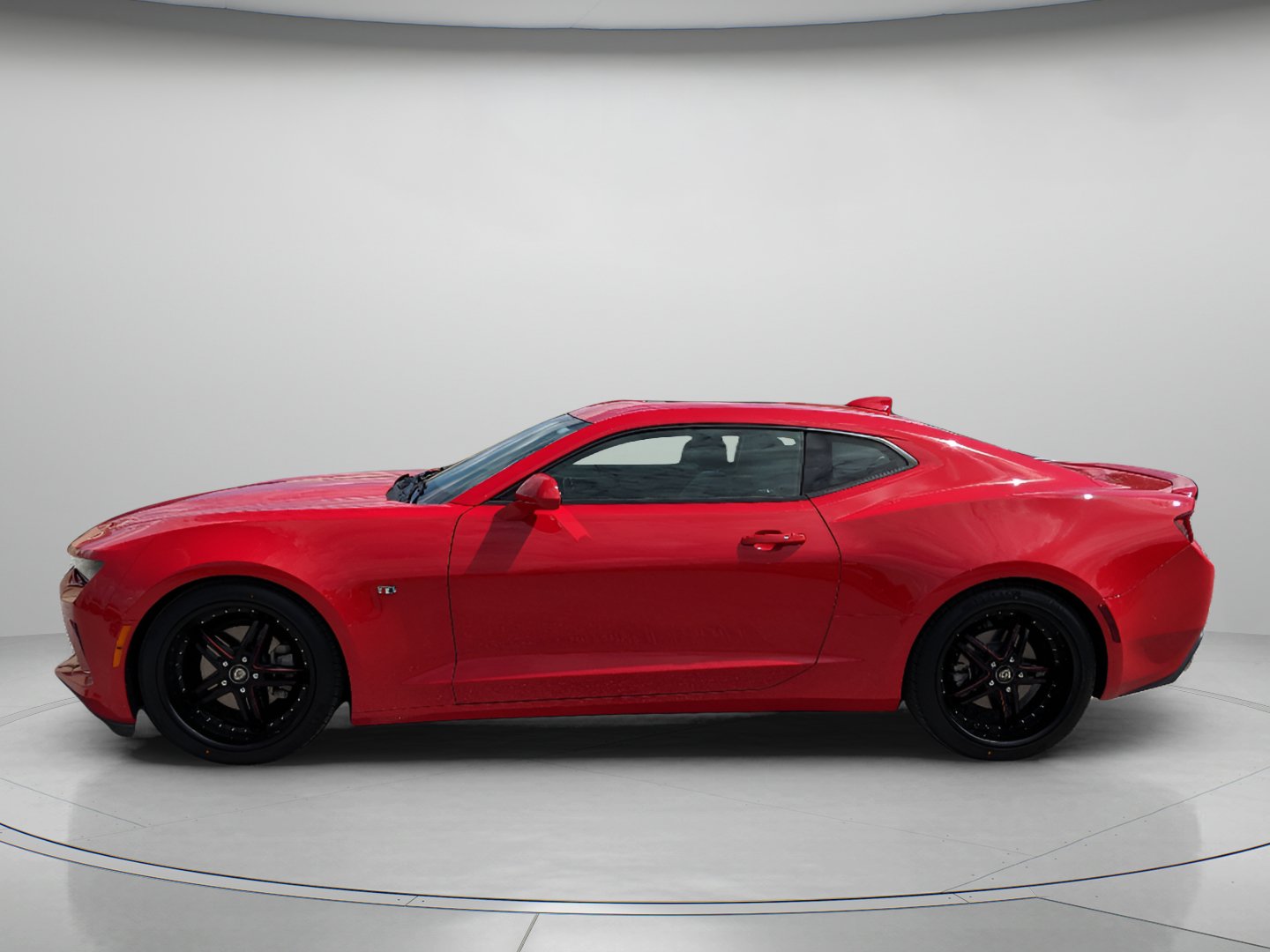 Used 2018 Chevrolet Camaro LT w/ RS Package RWD image 5