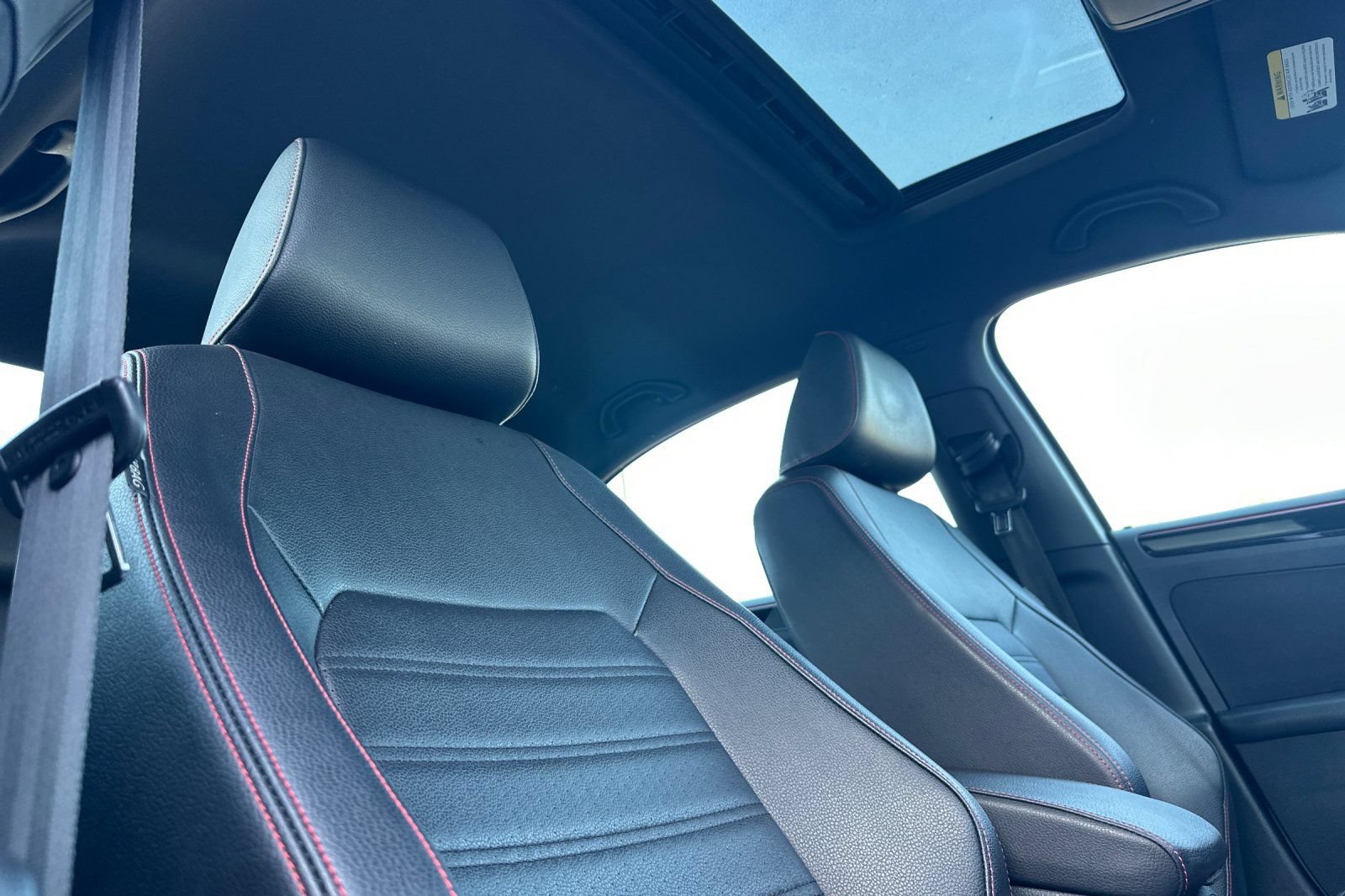 Used 2017 Volkswagen Jetta GLI FWD image 15