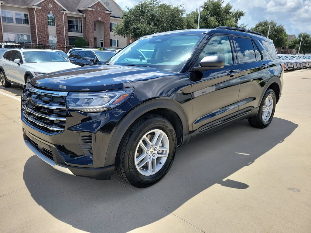 Used 2026 Ford Explorer Active AWD/4WD image 35