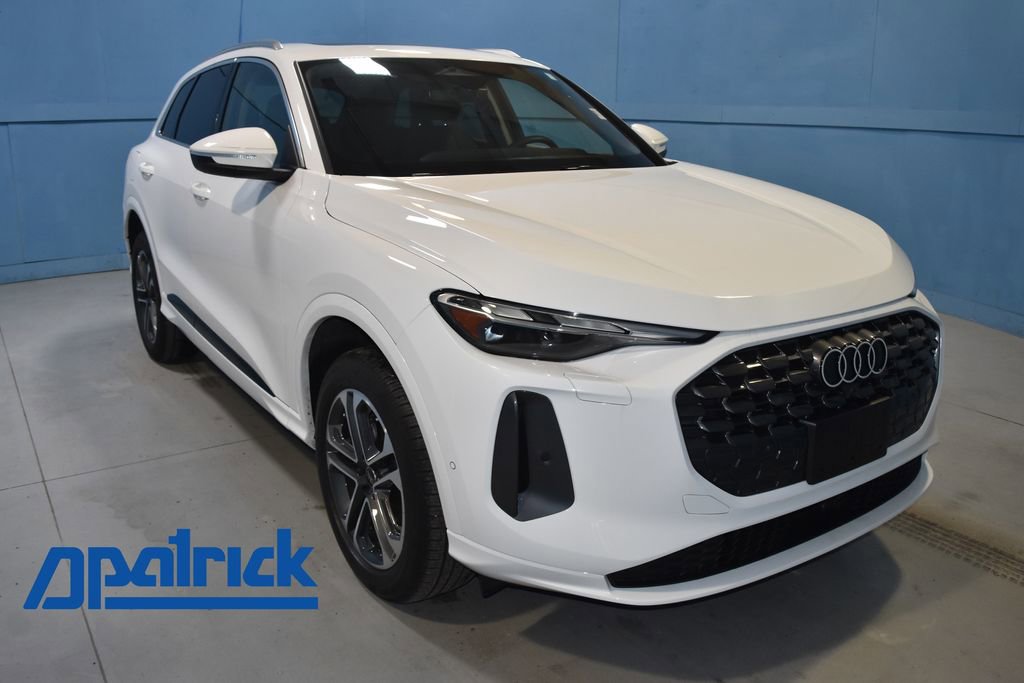 Certified 2025 Audi Q5 Premium w/ Convenience Package image 1