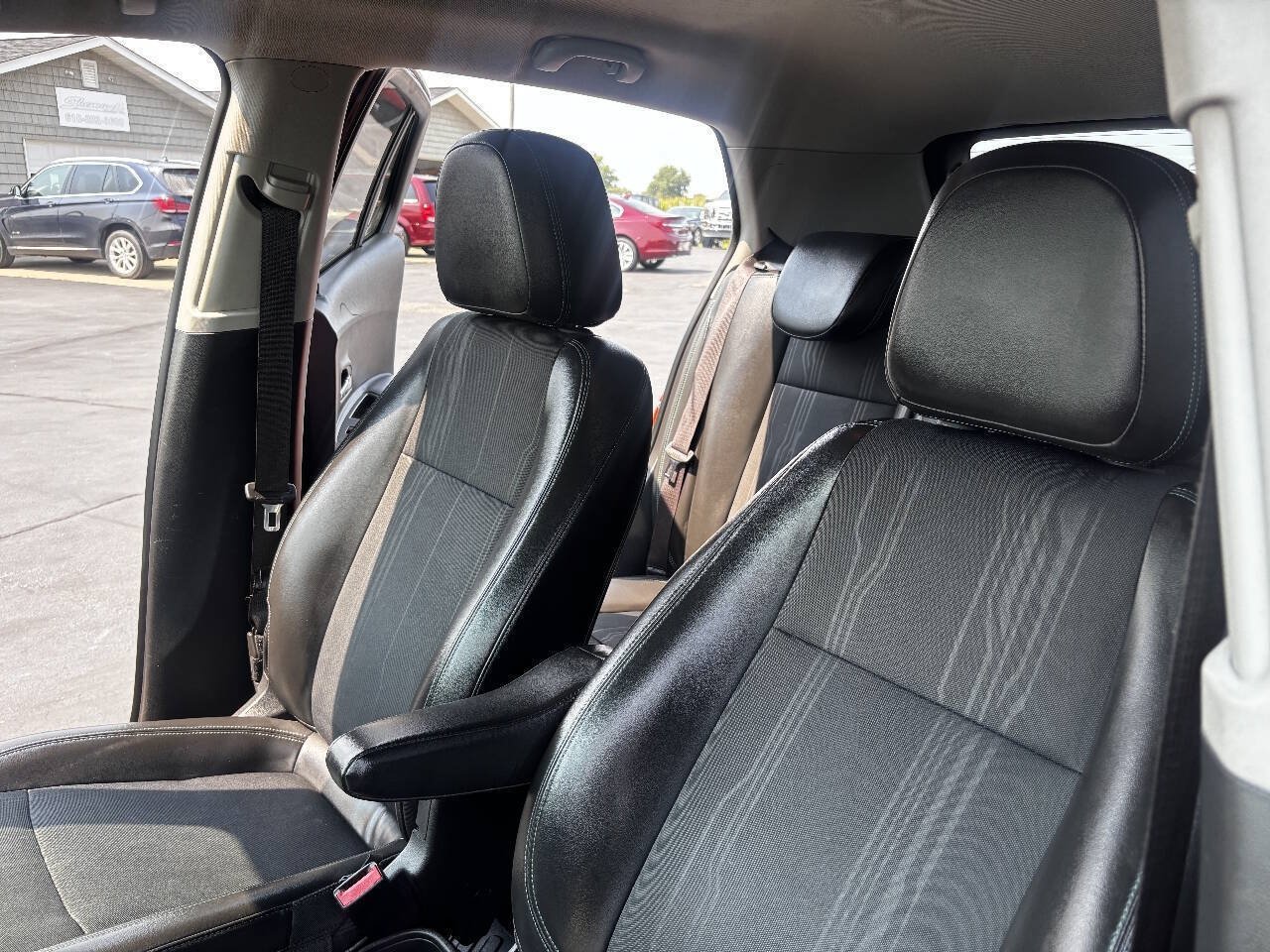 Used 2016 Chevrolet Trax LT w/ LT Convenience Package FWD image 12