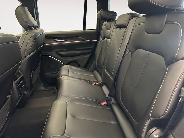 New 2026 Jeep Grand Cherokee Limited image 13