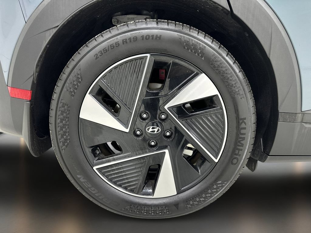 Certified 2025 Hyundai Ioniq 5 SEL RWD image 11