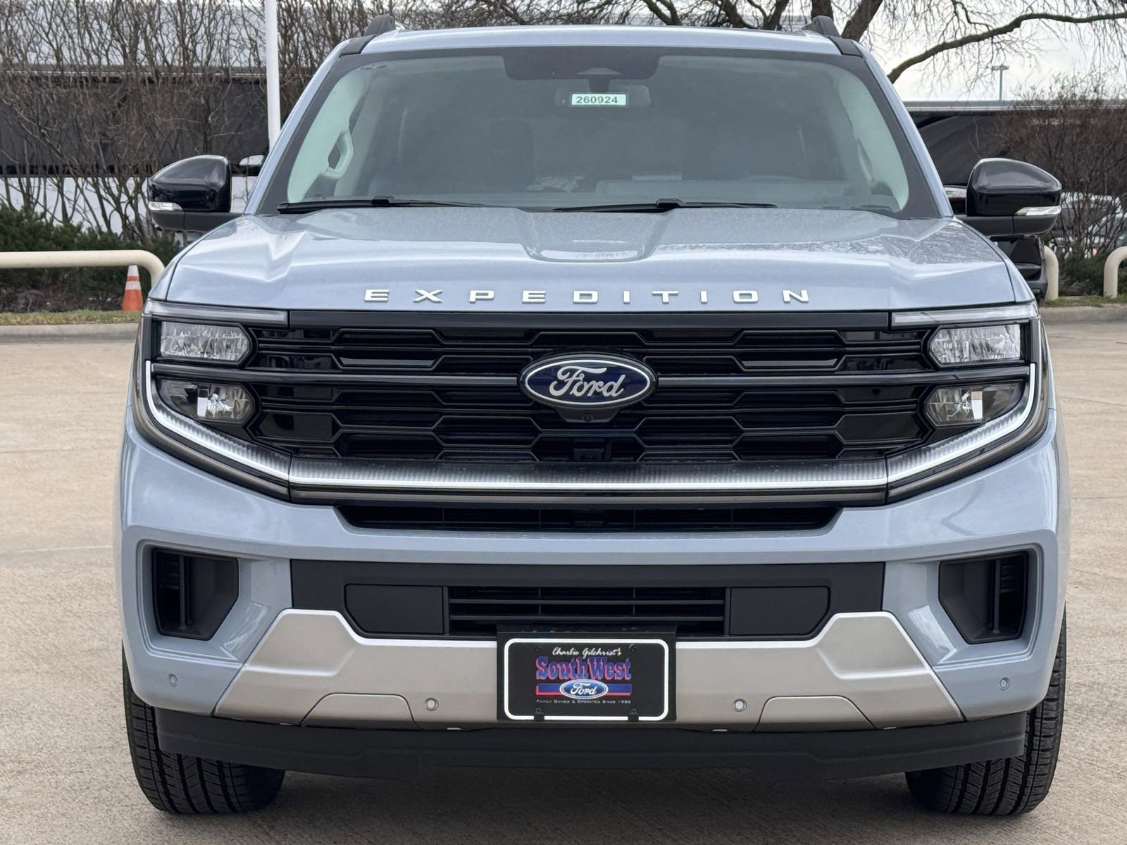 New 2026 Ford Expedition Platinum image 6