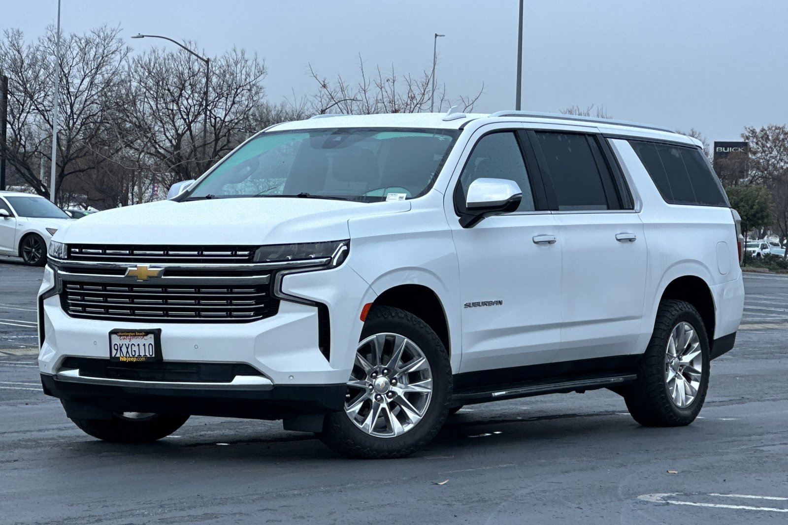 Used 2022 Chevrolet Suburban Premier image 8