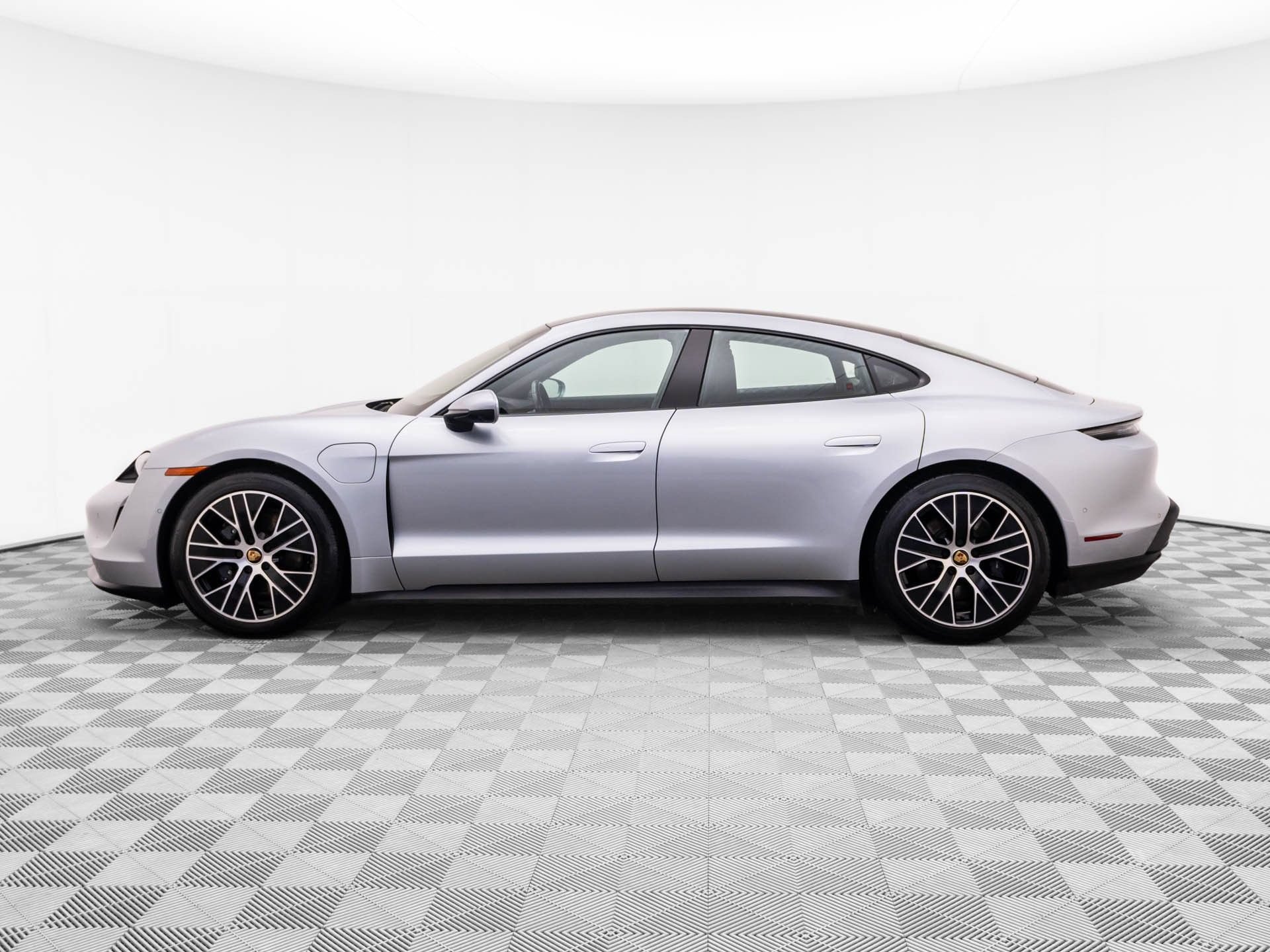 Certified 2024 Porsche Taycan RWD image 2