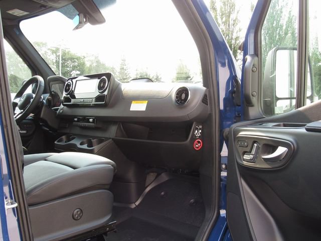 New 2025 Mercedes-Benz Sprinter 2500 image 15