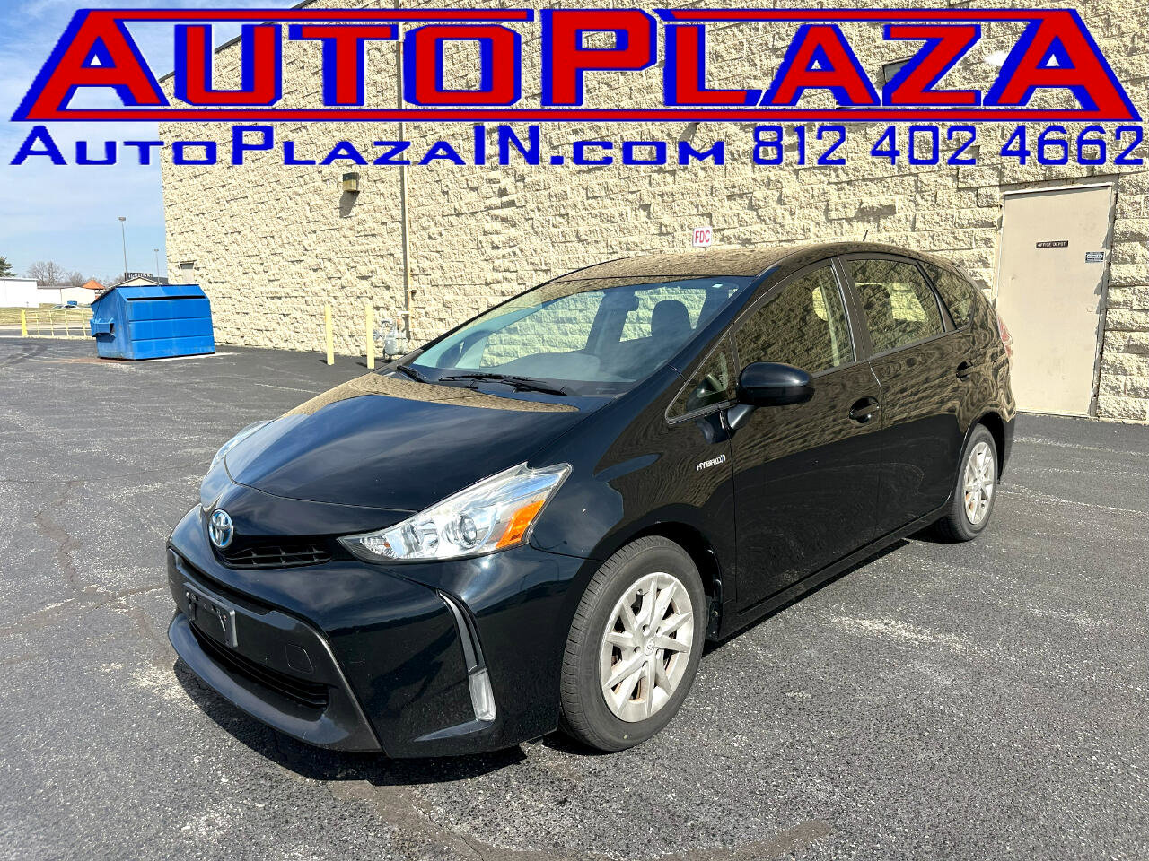 Used 2015 Toyota Prius V Three image 1