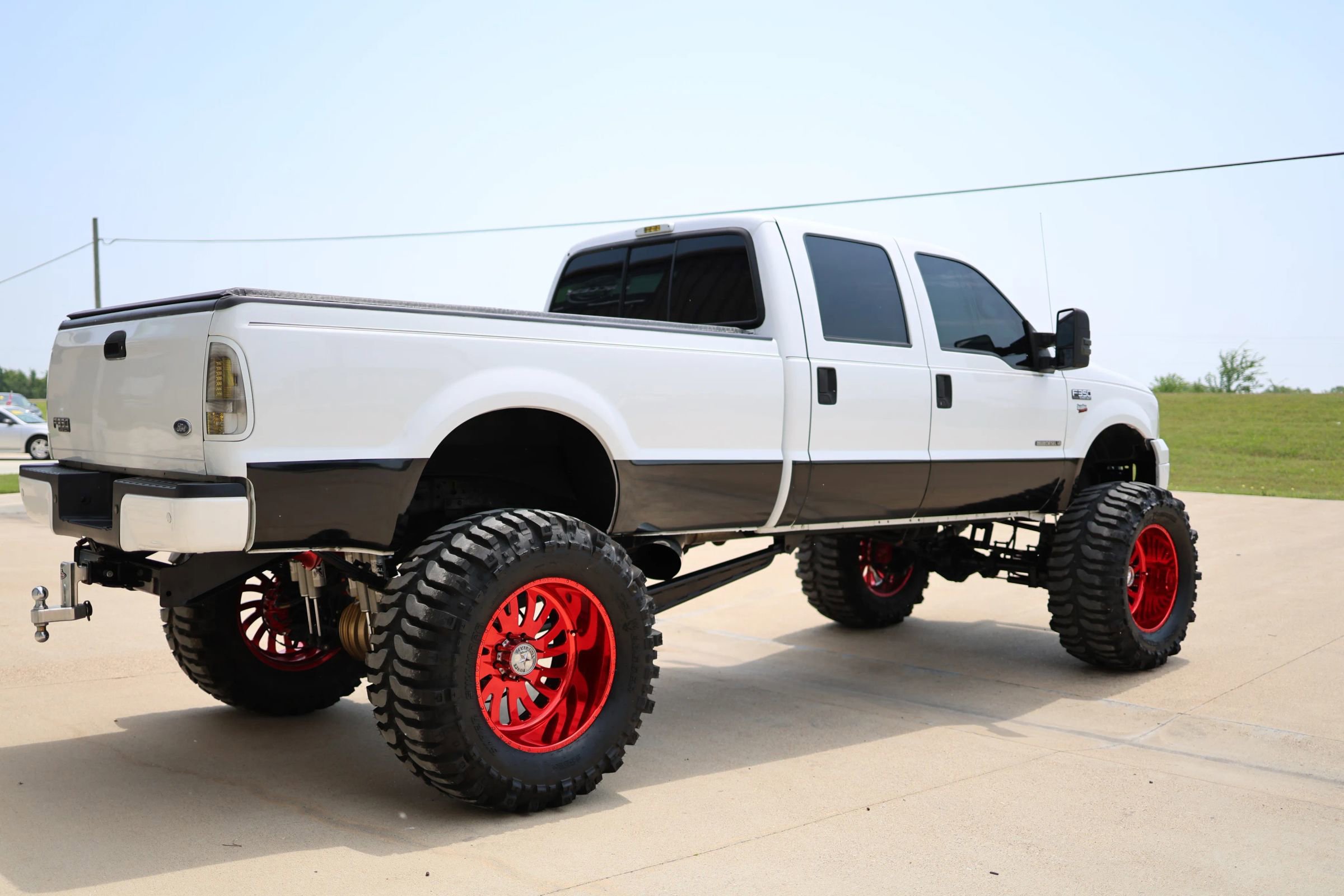 Used 2001 Ford F350 XLT image 3