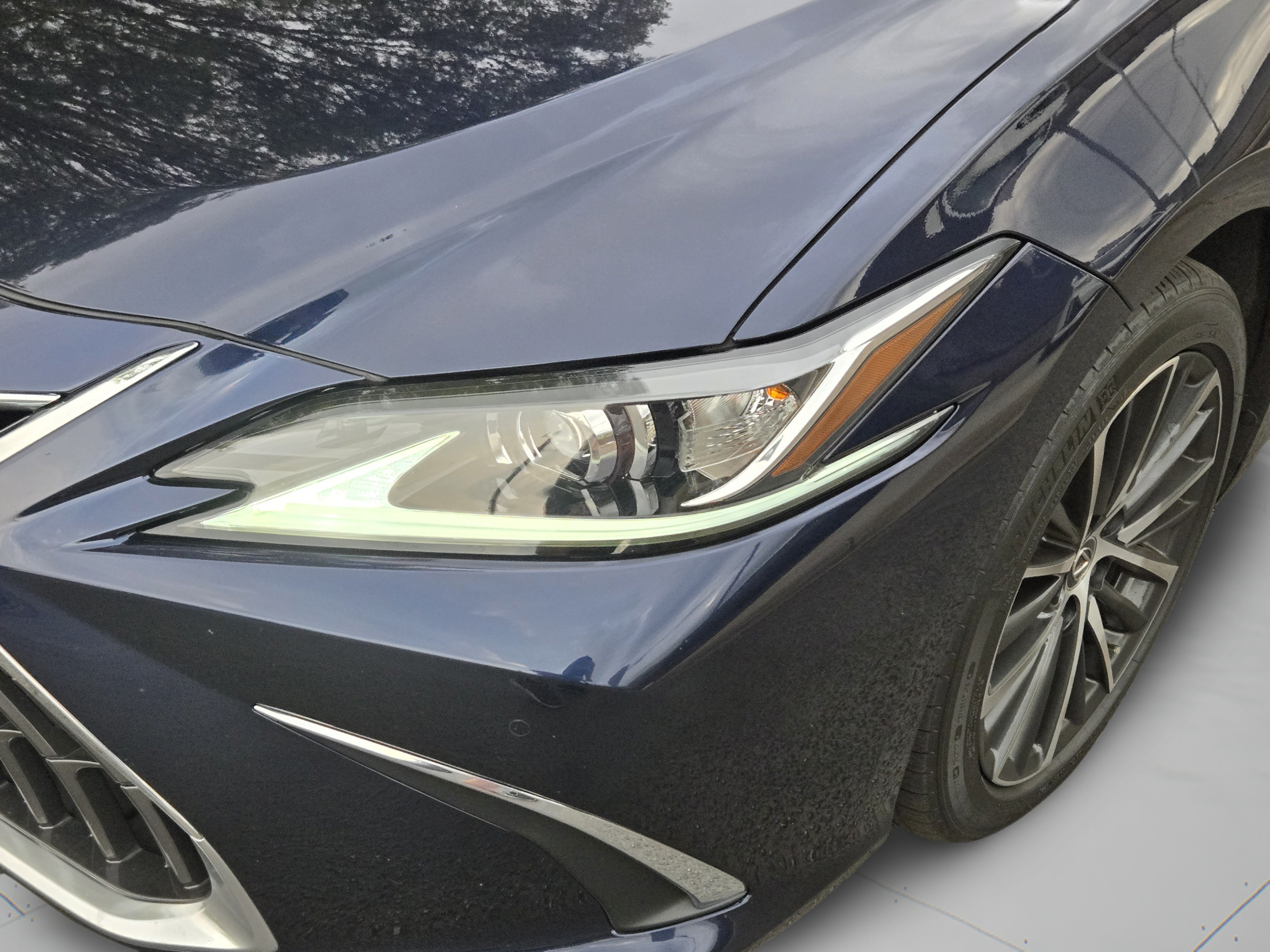 Certified 2024 Lexus ES 350 w/ Premium Package FWD image 9