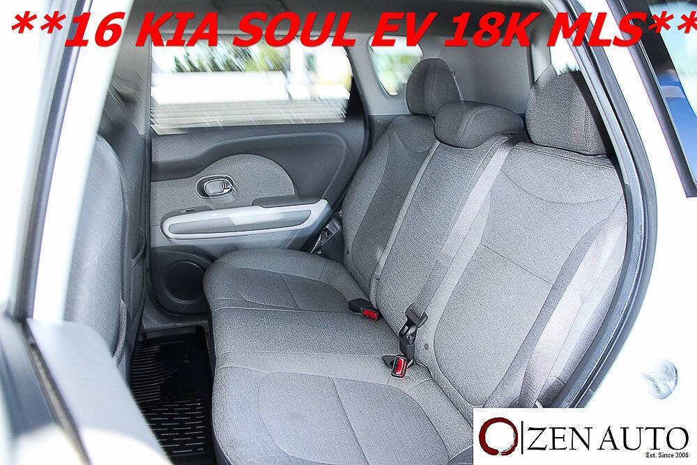 Used 2016 Kia Soul EV FWD image 29