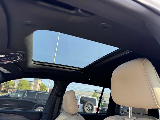 Used 2022 Jeep Grand Cherokee Limited 4xe image 13