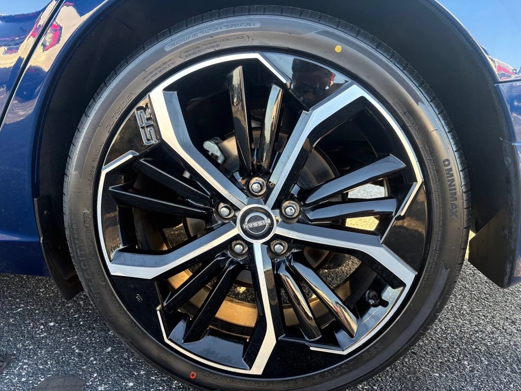 Used 2024 Nissan Altima 2.5 SR w/ SR Premium Package FWD image 11