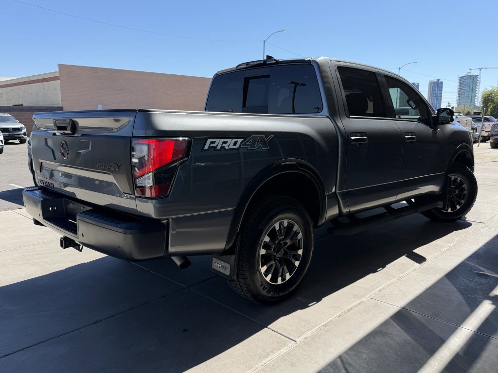 Used 2024 Nissan Titan PRO-4X w/ Pro-4x Convenience Package image 4
