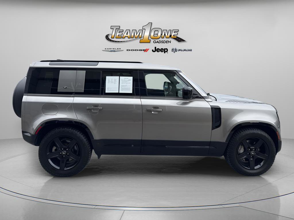 Used 2022 Land Rover Defender 110 X-Dynamic SE AWD/4WD image 10